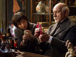 'La invención de Hugo Cabret' es protagonizada por Asa Butterfield, mismo que interpretó 'El niño con el pijama de rayas'. REUTERS  /