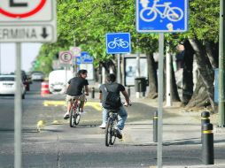 El programa “Escuela de la bici” de la UdeG pretende capacitar a 50% de los alumnos de bachillerato.  /