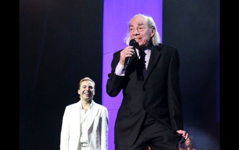 En noviembre de 2005, Valdés tuvo el primer encuentro con su hijo Cristian Castro.  /