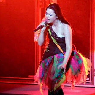 Guadalajara resuena con el rock de Evanescence