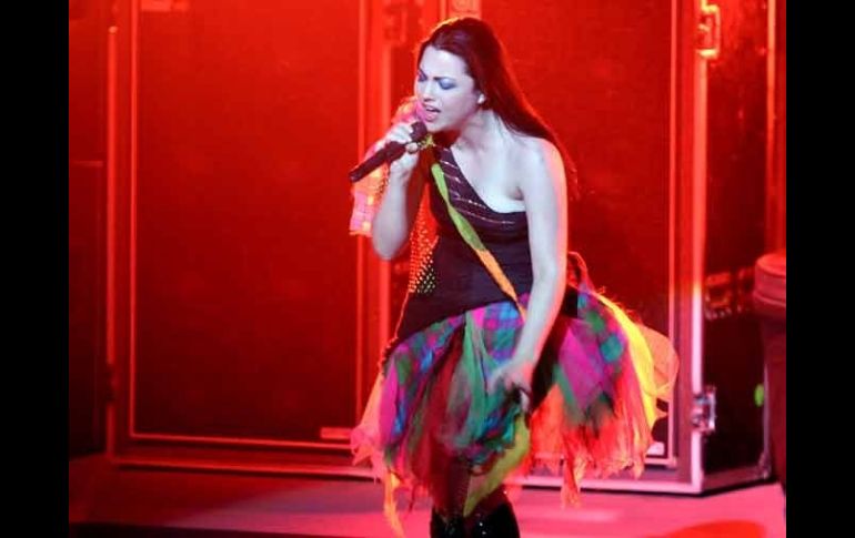Evanescence detona energía en su concierto ofrecido esta noche en el Auditorio Telmex.  /