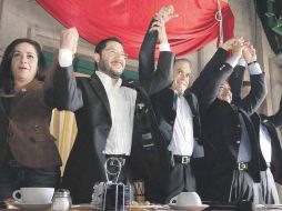 Los perredistas que acompañaran a Mancera, prometieron continuidad en las actuales políticas sociales del DF. EL UNIVERSAL  /