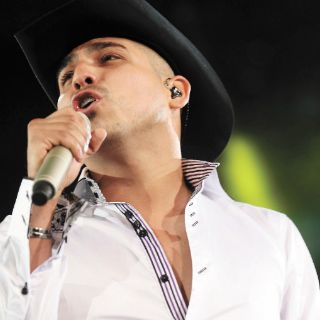 Espinoza Paz brinda gran velada en la Plaza de Toros México