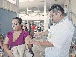 La mitad de los casos de influenza están concentrados en personas de entre 20 y 39 años.  /