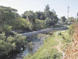 Con las obras en el Canal Atemajac, disminuirán los malos olores.  /