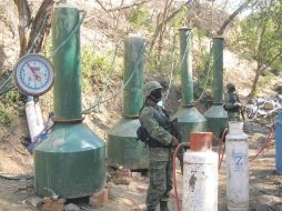 Además del desmantelamiento de cinco narcolaboratorios, los militares destruyeron 183 plantíos de mariguana en enero.  /