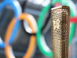 Una imagen tomada de www.london2012.com, que muestra la antorcha diseñada por Edward Barber y Jay Osgerby. ESPECIAL  /