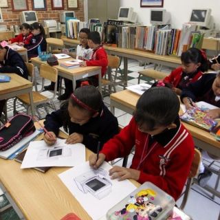 Administración estatal, de 'panzazo' en Educación