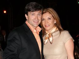 Héctor Fernández, director corporativo de Casa Cuervo, y Mily.  /