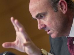 Luis de Guindos declara que ''buscarán tener un sector más saneado y mejor dimensionado''. AP  /