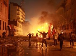 Al menos 388 heridos hubo hoy en El Cairo en enfrentamientos entre hinchas del equipo Al Ahly y fuerzas de seguridad. REUTERS  /