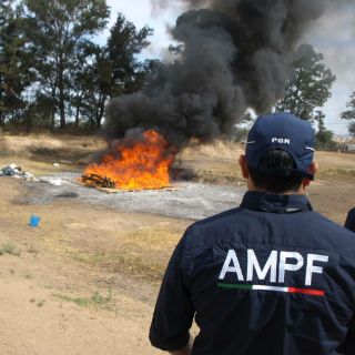 La PGR incinera drogas aseguradas