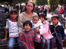 Ana Bertha Collazo y su familia se trasladó desde la zona de La Punta de Jalisco, que está a hora y media de este municipio.  /
