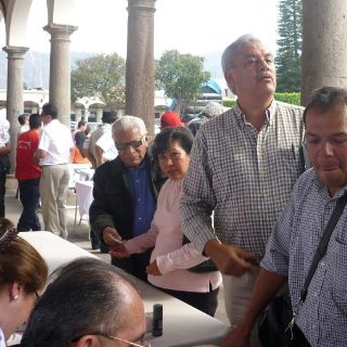 Alberto Cárdenas vota en Zapopan y en Zapotlán
