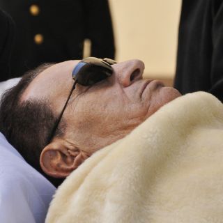 Mubarak irá a prisión por primera vez
