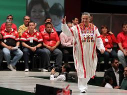 Cientos de militantes priistas se reunieron en el Palacio de los Deportes para apoyar candidatura de Beatriz Paredes. NTX  /