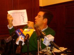 Durante la rueda de prensa donde presentó su informa de avances de compromisos.  /