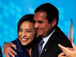 Ernesto Cordero felicita a Josefina Vázquez Mota. Durante la precampaña, se señalaron mutuamente. REUTERS  /