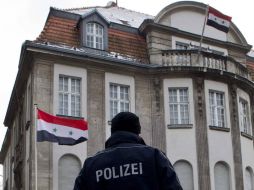 La policía especial se encarga de revisar varios domicilios en Berlín. REUTERS  /