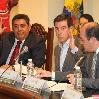 Pide licencia Castro Reynoso; buscará diputación por distrito 14