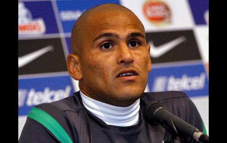 Una multitudinaria bienvenida de los aficionados sorprendió al ''Chupete'' en un entrenamiento. MEXSPORT  /