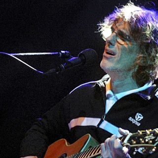 Muere Luis Alberto Spinetta a causa de cáncer