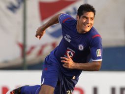Javier Orozco anota los dos goles de la victoria del Cruz Azul. REUTERS  /