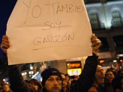 Indignados manifestantes consideran injusta la condena contra el juez. REUTERS  /