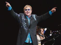 • Elton John se presentará en el Estadio Omnilife el próximo 24 de febrero. EFE  /