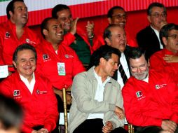 Pedro Joaquín Codwell y Enrique Peña Nieto durante el encuentro con los Liderazgos Naturales del Movimiento Territorial del PRI. NTX  /