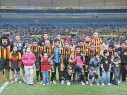 Con un plantel corto en jugadores, el actual técnico, Poncho Sosa, está dando de que hablar con los ''Melenudos''. MEXSPORT  /
