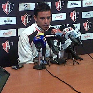 Ayala ve un Atlas más suelto