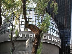 BMV cae tras retroceso de negociaciones que rescaten al país europeo. ARCHIVO  /