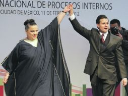 Enrique Peña Nieto, respalda a Beatriz Paredes, quien buscará gobernar la Ciudad de México. EL UNIVERSAL  /