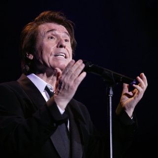 Subraya Raphael que regresa feliz a un país tan querido como México