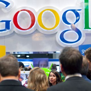 UE aprueba que Google adquiera Motorola