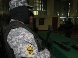 La Policía de Zapopan aseguró además una pistola tipo escuadra calibre 9 mm y un automóvil. ARCHIVO  /