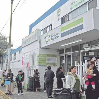 Señalan al ''Hospitalito'' por uso de insumos caducos