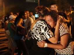 Un grupo de 14 expertos colaborarán en la identificación de los cuerpos de los presos. El número de víctimas asciende a más de 350. AP  /