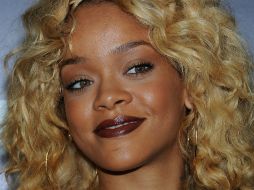 Rihanna y el cantante protagonizaron un incidente violento en febrero de 2009. AP  /