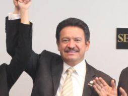 El líder de los senadores del PRD, Carlos Navarrete, defendió la ley electoral que avaló el Congreso en 2008. NOTIMEX  /