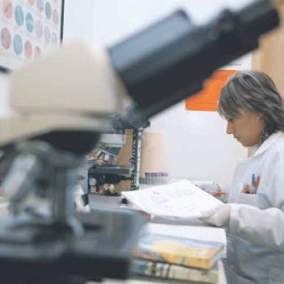 Regidora denuncia ''total opacidad'' en el ''Hospitalito''