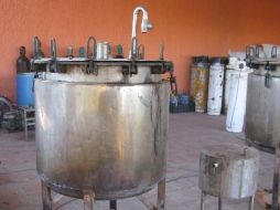 El decomiso de las más de 15 toneladas de metanfetaminas fue llevado a cabo por elementos de la Décimo Quinta Zona Militar.  /