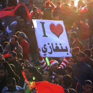 Celebran libios primer año del inicio de la rebelión contra Gadhafi