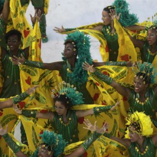 Río de Janeiro vive desde hoy un carnaval renovado