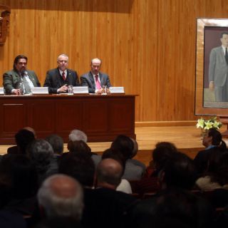 UdeG pretende que restos de Matute Remus descansen en la Rotonda