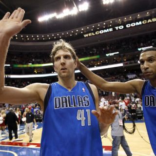 Nowitzki, James, Howard y Bryant brillan en la duela