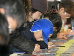 Niños denunciaron las 'tácticas militares' usadas como comer excrementos. AP  /