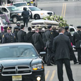 Música y aplausos para Whitney Houston