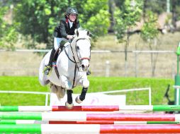 Juan Pablo Gaspar con “Puertas Blue Dream” hizo un tiempo de 34.08 segs. en el desempate posterior para adjudicarse el primer lugar.  /